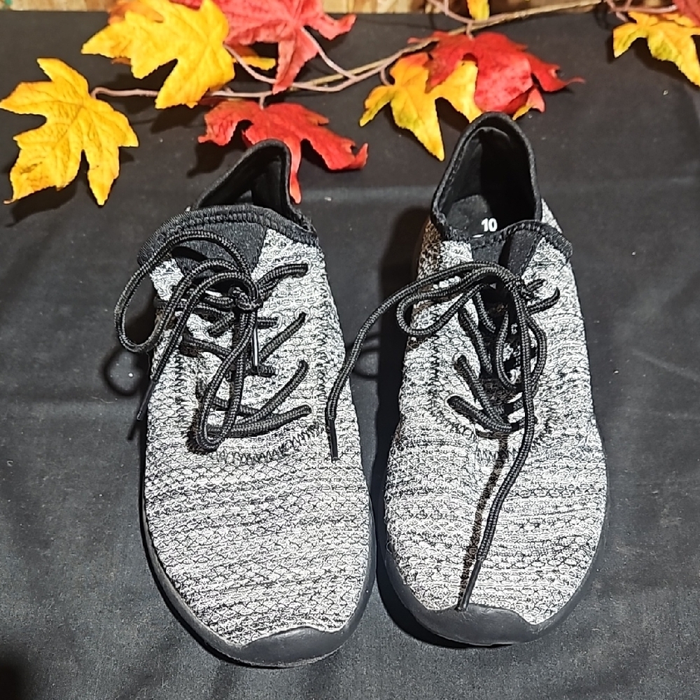 Stylish Black and Gray Women's Sneakers